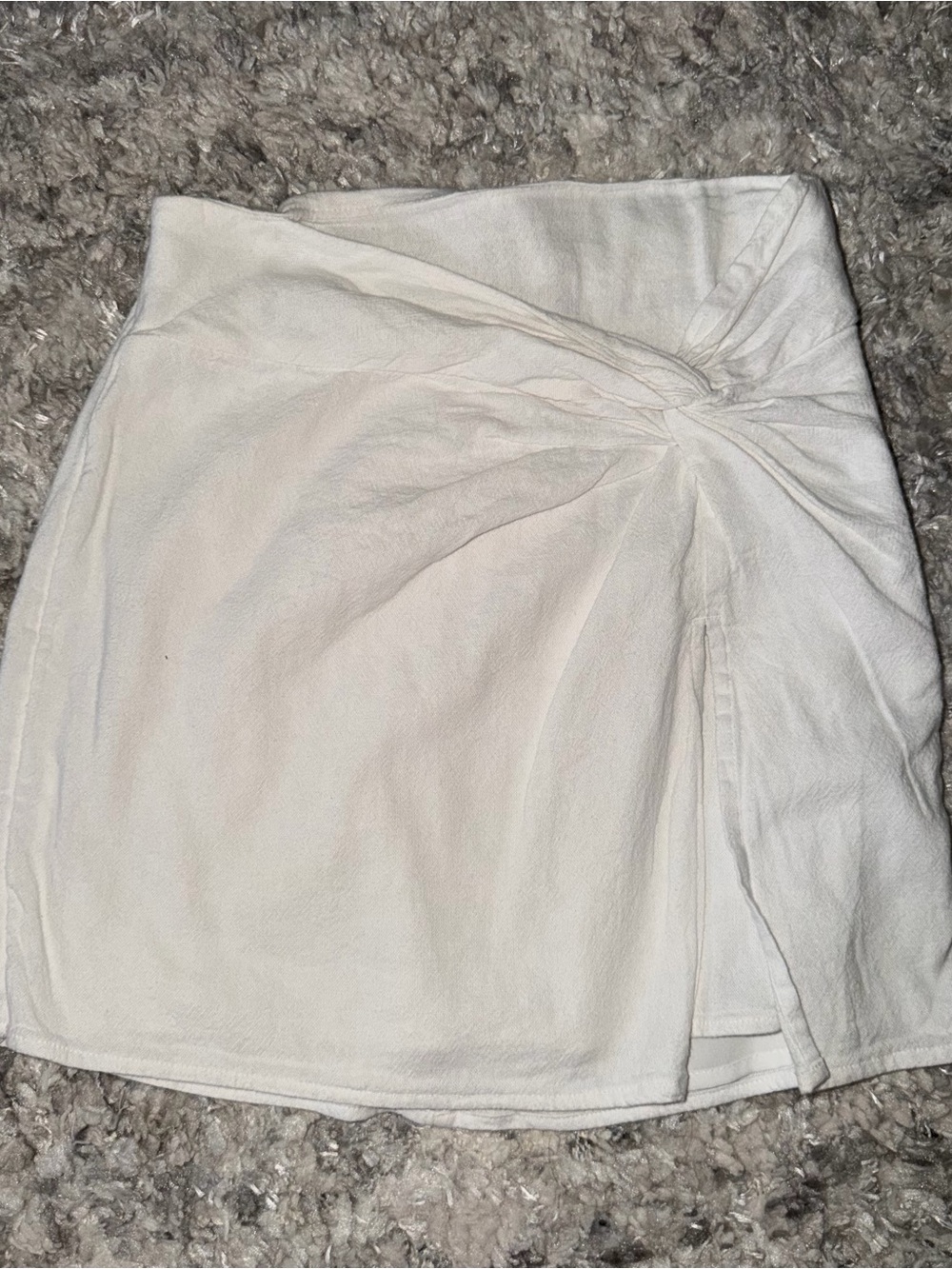 Hollister Linen Blend White Front Twist Mini Skirt